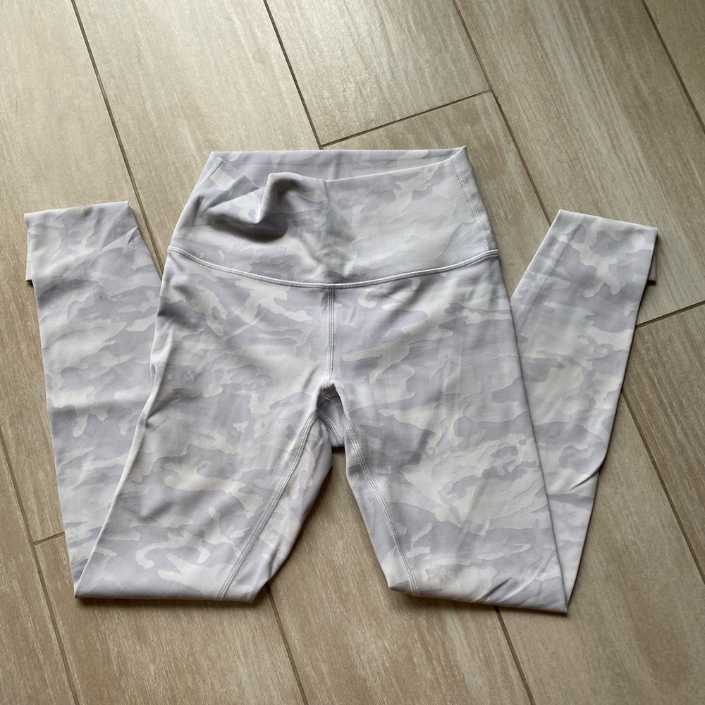 Lululemon Wunder Under High Rise Tight